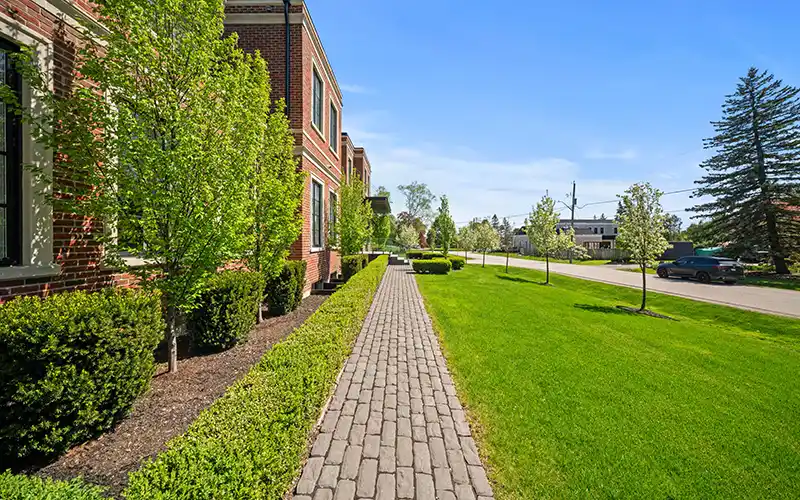 Luxury Landscape Design 3 - Di Paolo Pools & Landscaping